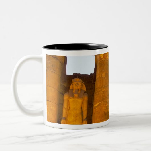 Egypte, Luxor.  Karnack Temple. Tweekleurige Koffiemok (Links)