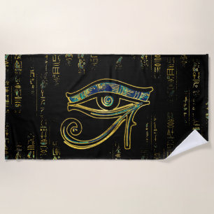 Egyptisch oog van Horus over hiërogliefen en marme Strandlaken