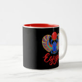 Egyptische carab met het woord Egypte Tweekleurige Koffiemok (Voorkant rechts)