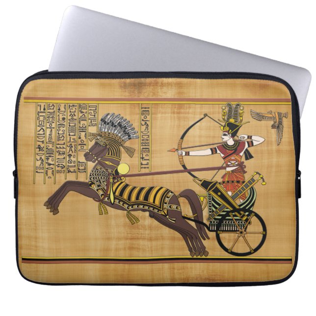 Egyptische farao Ramesses II & Chariot in Kadesh Laptop Sleeve (Voorkant)