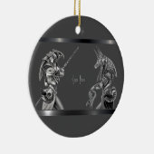 Egyptische goden op grijs keramisch ornament (Rechts)