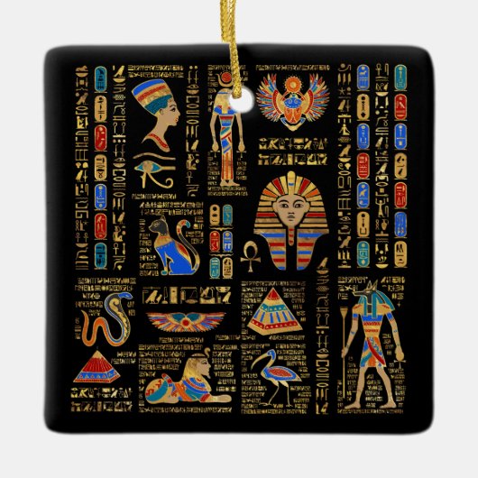 Egyptische hiërogliefen en godheden in zwart keramisch ornament (Voorkant)