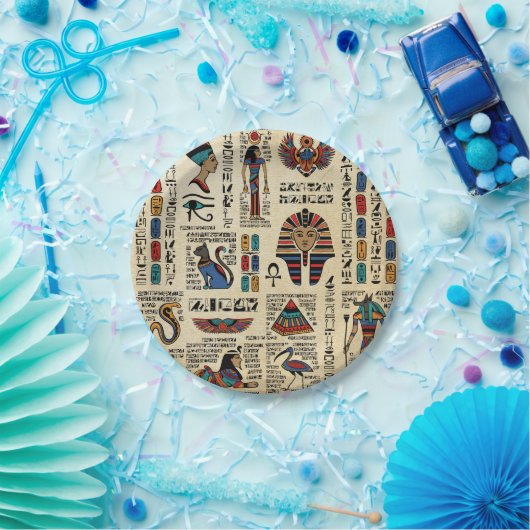 Egyptische hiërogliefen en godheden op papyrus papieren bordje (Feest)