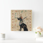 Egyptische kat - Bastet op papyrus Vierkante Klok (Huis)