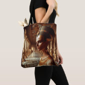 Egyptische Koningin Majestueuze Kunst: Oude Royalt Tote Bag (Dichtbij)