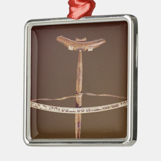 Eibobboor Metalen Ornament (Links)