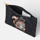 Eichhörnchen mit Tasse und Schnee „Stay Warm“ Etui (Open)