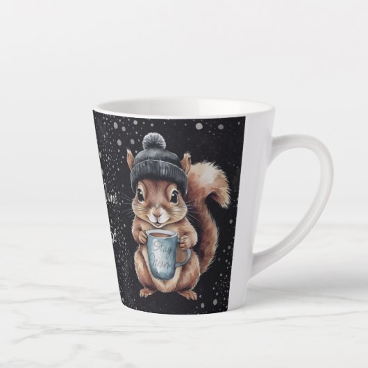 Eichhörnchen mit Tasse und Schnee „Stay Warm“ Latte Mok (Rechts)