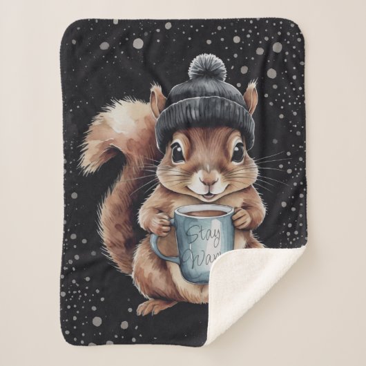 Eichhörnchen mit Tasse und Schnee „Stay Warm“ Sherpa Deken (Voorkant)