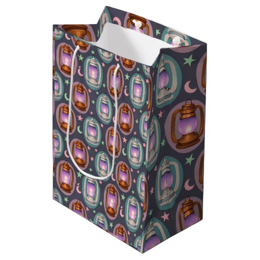 Eid & Ramadan Lanterns Seamless Pattern with Moon Medium Cadeauzakje (Voorkant Gekanteld)
