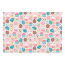 Eieren en kippen van het paashok