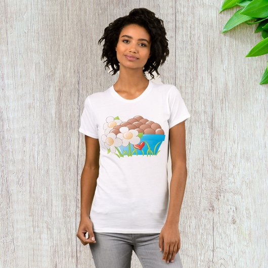 Eieren in blauwe kom met bloemen en hart t-shirt