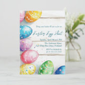 Eieren op houten vloer paaseieren jacht kaart (Staand voorkant)