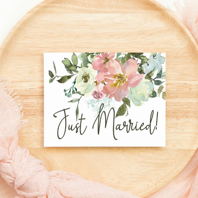 Eierschal en Blush Bloem Just Married (Creator heeft geüpload)