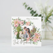 Eierschal en Blush Bloem Just Married Kaart (Staand voorkant)