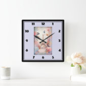 Eiffel Tower Butterflies and Flowers Vierkante Klok (Huis)