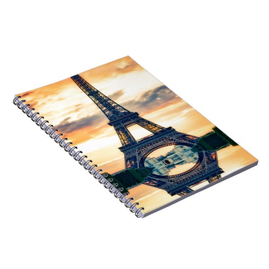 Eiffel Tower Paris Avond European Travel Notitieboek (Rechterzijde)