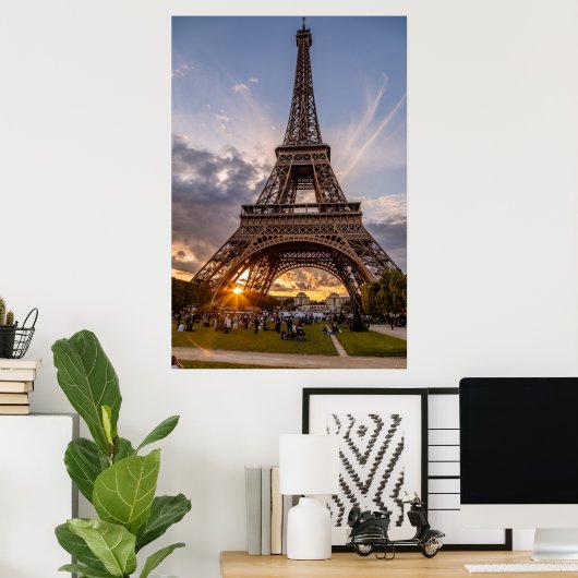 Eiffel Tower Sunset Starburst Poster (Thuiskantoor)