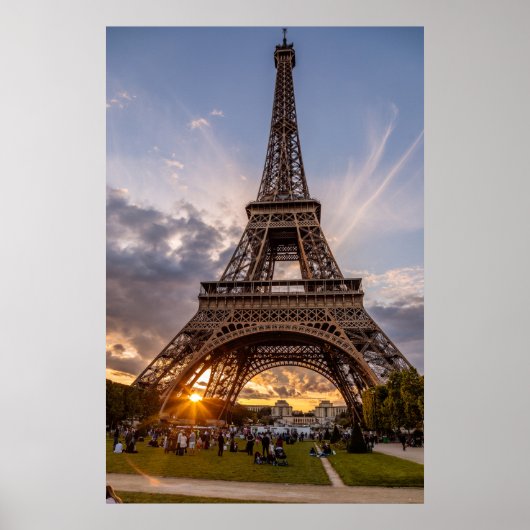 Eiffel Tower Sunset Starburst Poster (Voorkant)