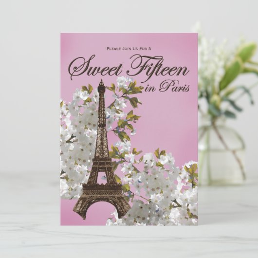 Eiffel Tower Sweet 15 15 Lila uitnodigingen (Staand voorkant)