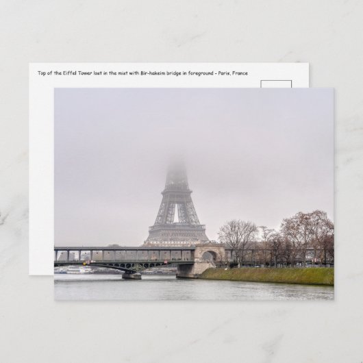 Eiffeltoren en Bir-hakeim-brug op een slechte dag Briefkaart (Voorkant / Achterkant)