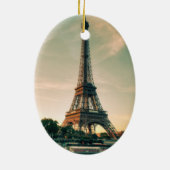 Eiffeltoren werpt kussen op keramisch ornament (Achterkant)