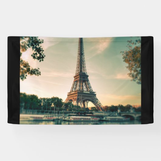 Eiffeltoren werpt kussen op spandoek (Horizontaal)