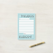 Eigen erkenning van verloving in kleur post-it® notes (Op bureau)