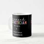 Eigen estheticiaanse cosmetoloog met licentie koffiemok (Voorkant links)