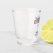 Eigen estheticiaanse cosmetoloog met licentie shot glas (Links)