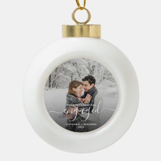 Eigen foto voor eerste kerstmis - Wit script Keramische Bal Ornament (Voorkant)
