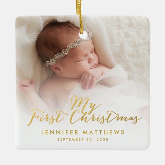 Eigen kerstfoto voor Baby Girl Gold Script Keramisch Ornament (Voorkant)