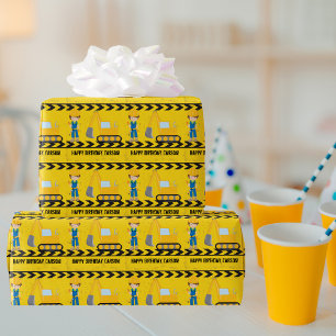 Eigen kinderen van afgelopen dag in de vorm van ee cadeaupapier