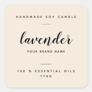 Eigen label voor beige verpakkingskaarsen