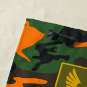 Eigen militaire camouflage voor KLOR en monogram v Strandlaken (In situ)
