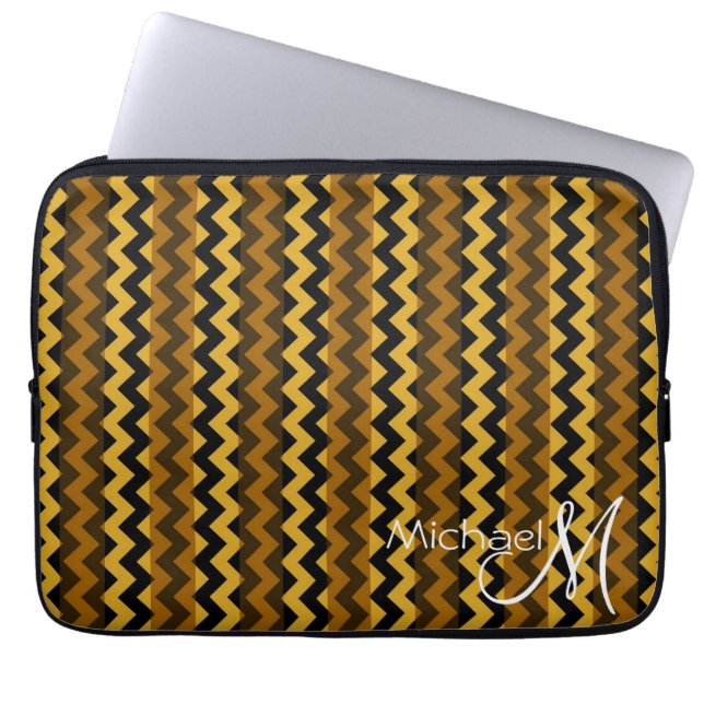 Eigen monogram bruin en zwart Chevron Zigzag Laptop Sleeve (Voorkant)