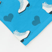 Eigen naam: blauwe schaatsen en hartblauwe streep fleece deken (Hoek)
