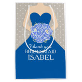 Eigen naam bruidsmeisje met blauwe tas medium cadeauzakje (Voorkant)