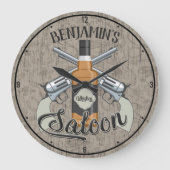 Eigen naam Cowboy Revolver Pistool Whiskey Saloon Grote Klok (Voorkant)
