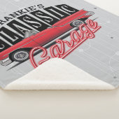 Eigen naam Faux Neon 1950 Classic Car Garage Sherpa Deken (3/4)