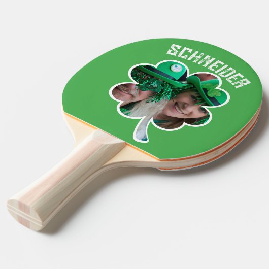 Eigen naam Ierse klaverfoto St Patricks Day Tafeltennisbatje (Voorkant Gekanteld)