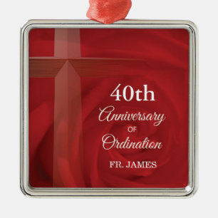 Eigen naam Priest Jubileum Ordination Red Rose Metalen Ornament