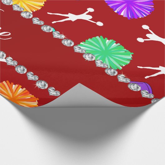 Eigen naam rode kernotenpompomen cadeaupapier (Hoek)