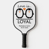 Eigen namen en datum van Penguin Love Pickleball Paddle (Achterkant)