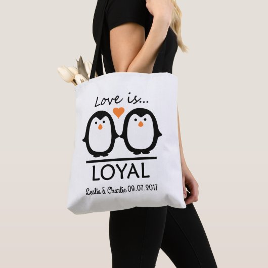 Eigen namen en datumzakken van Penguin Love Tote Bag (Dichtbij)