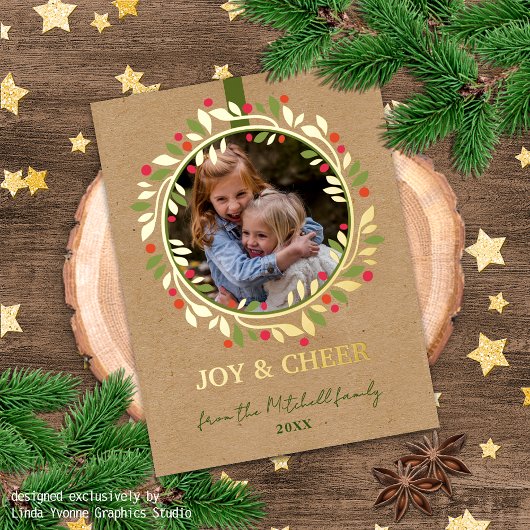 Eigen rode bessen Groene bladeren Wreated Gold Folie Feestdagen Briefkaart