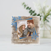 Eigen sneeuwvlokken en houten houten planken feestdagenkaart (Staand voorkant)