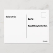 Eigen verjaardagstaart vasthoudend met voeten en e briefkaart (Achterkant)