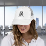 Eigen zakelijke bedrijven - QR-code en tekstminima Trucker Pet<br><div class="desc">Bevorder uw bedrijf met deze koele vrachtwagenhoed,  met aangepaste QR-sjabloon! Voeg je eigen logo eenvoudig toe door op de optie 'personaliseren' te klikken.</div>