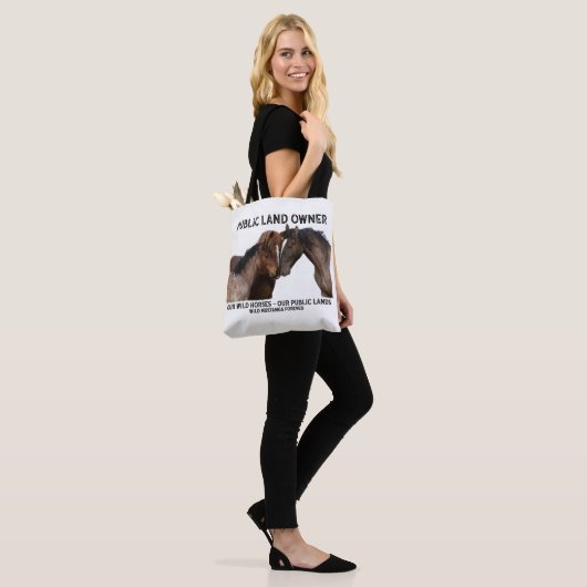 Eigenaar van publieke grond tote bag (Op model)